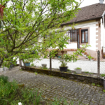 Jolie Maison en Pierres à Melisey avec Vue Dégagée