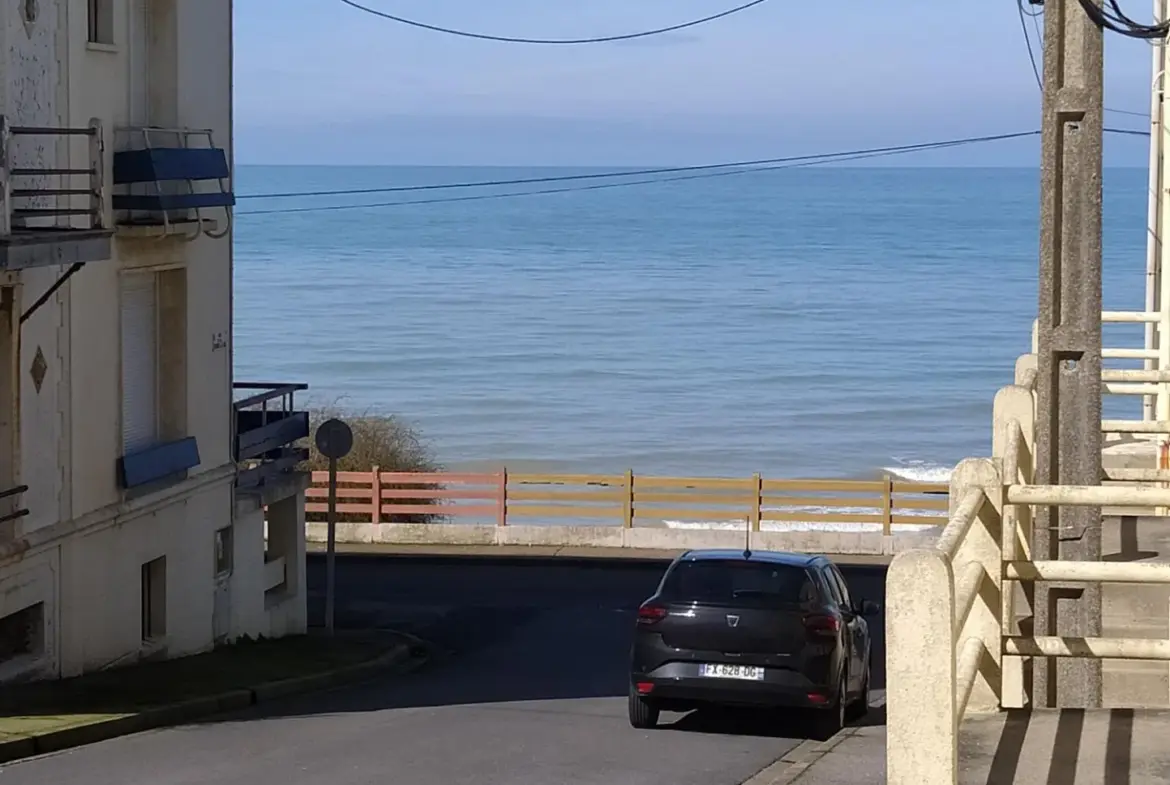 Appartement F2 à Ault à deux pas de la mer 