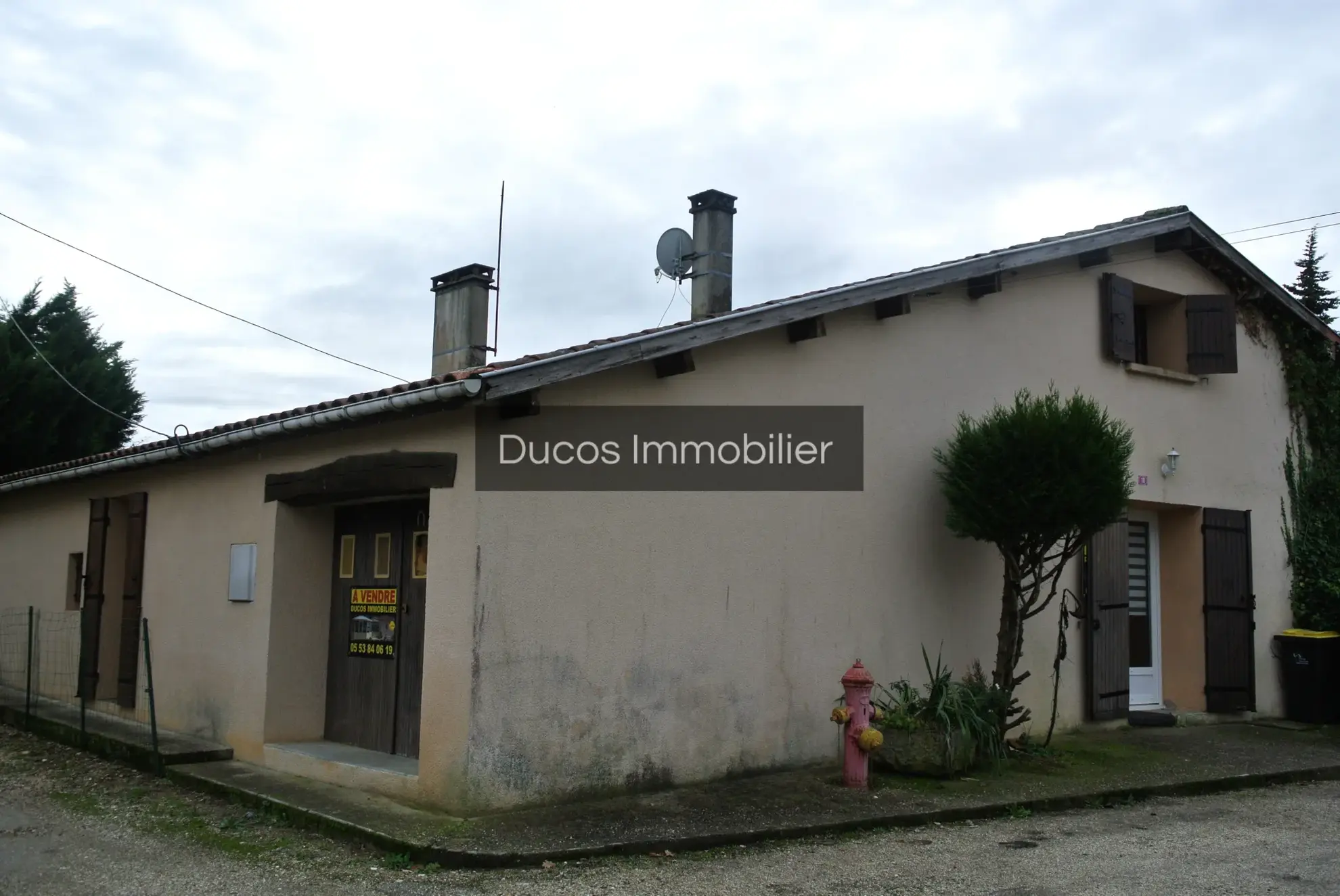 Maison familiale en pierre à Beaupuy, proche de Marmande 