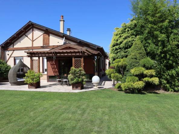 Maison à vendre à Autun avec bel extérieur