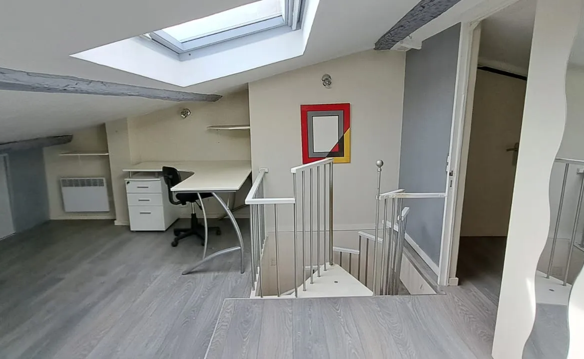 Appartement Design en Duplex à Grasse avec Vue Panoramique 