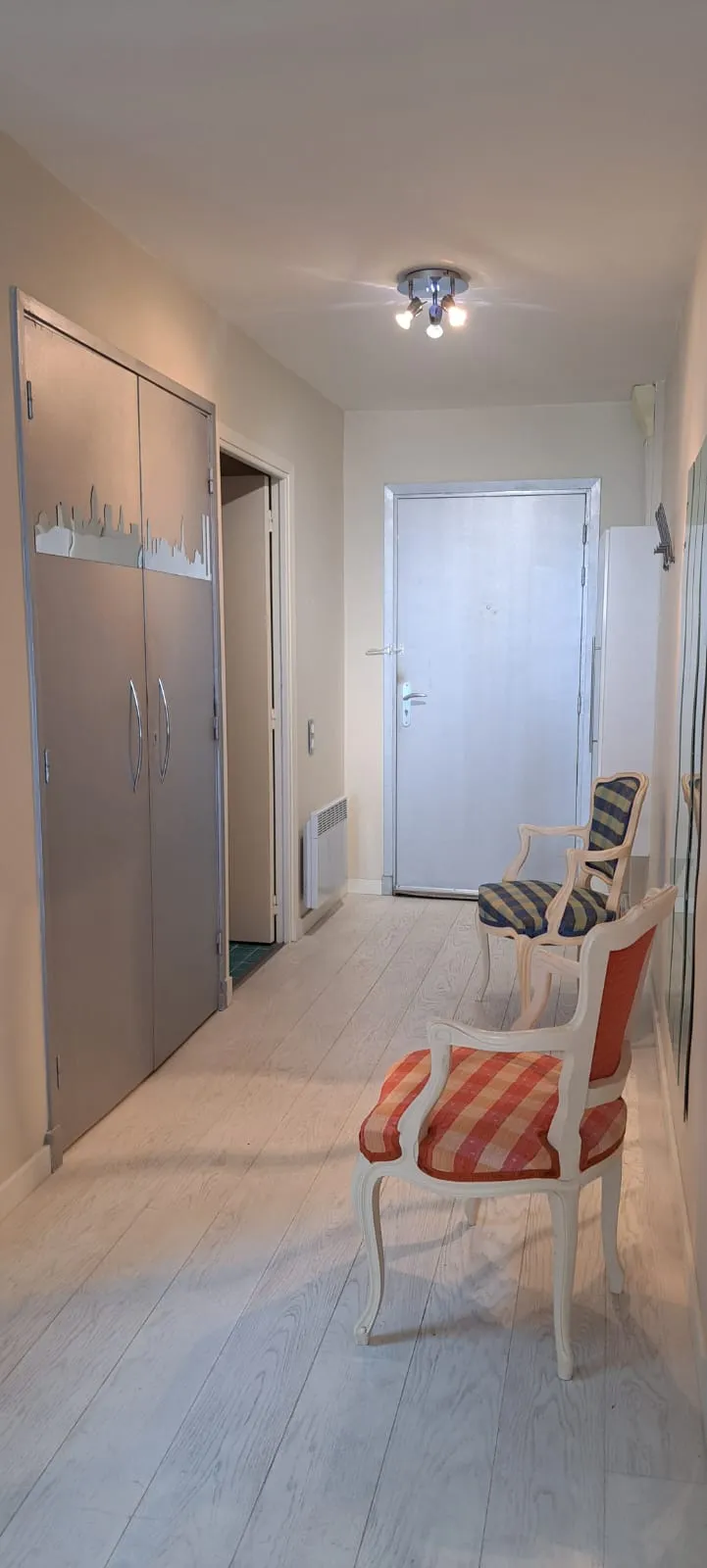 Appartement Design en Duplex à Grasse avec Vue Panoramique 