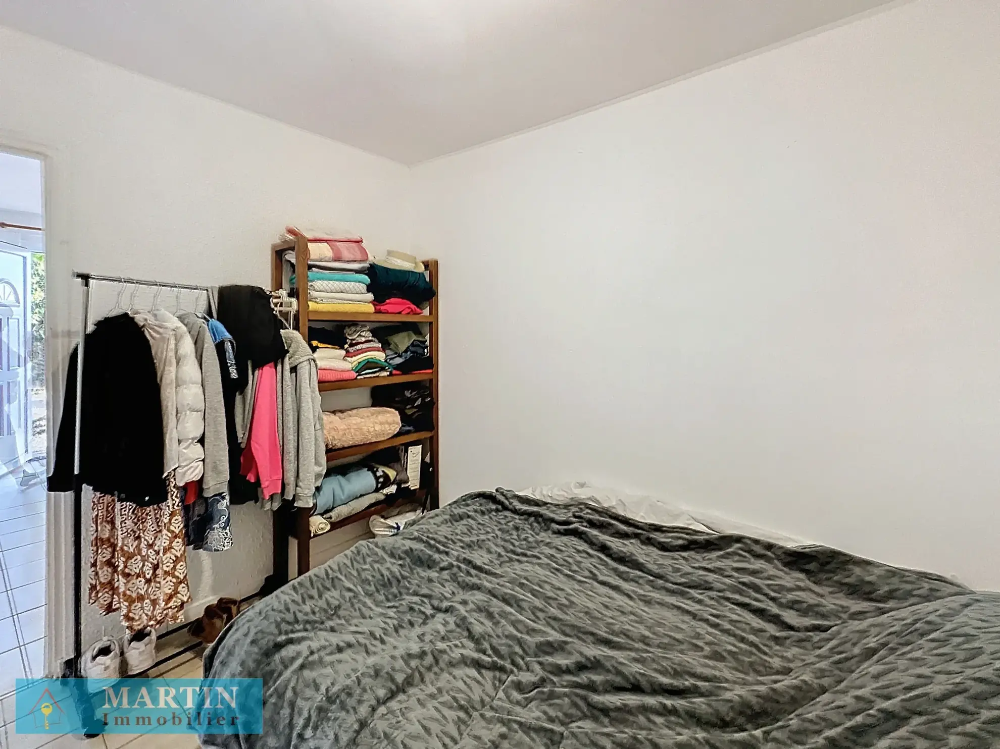 À vendre : Appartement T2 avec jardinet et parking à Ceret 