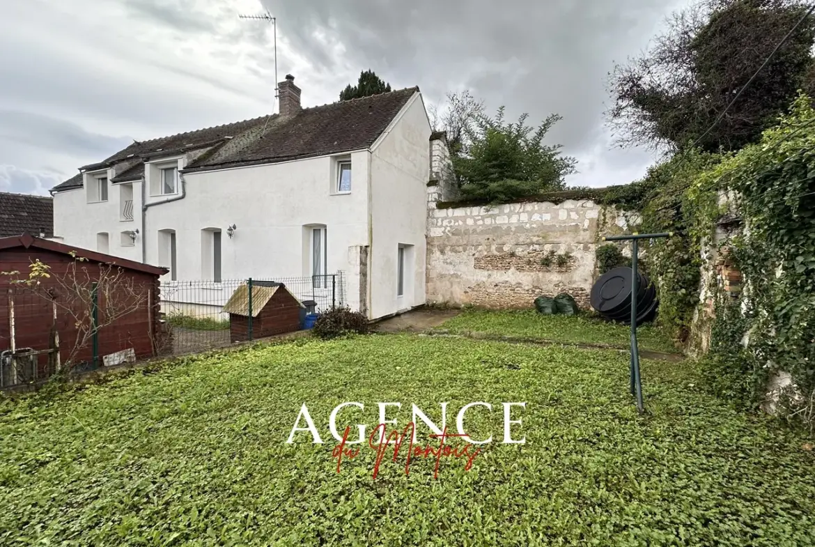 Maison rénovée à vendre à Sergines - 3 chambres et jardin 