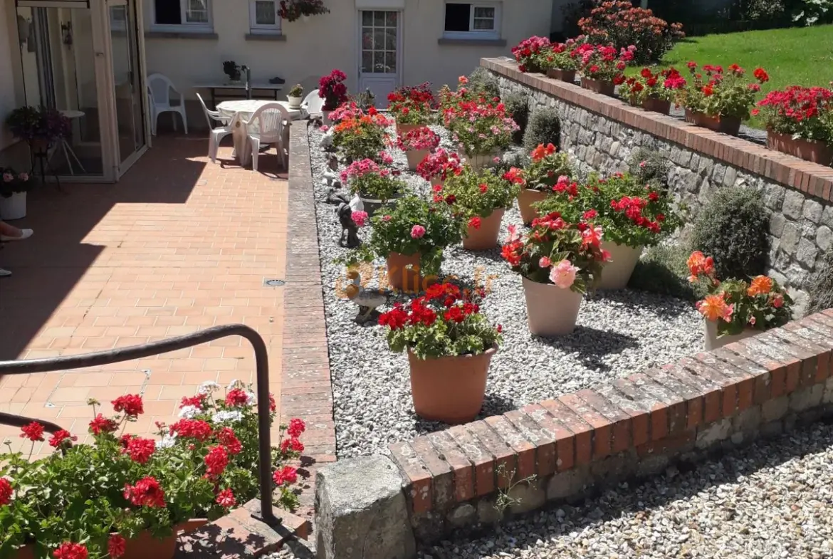 Jolie maison de village à Brachy avec jardin 