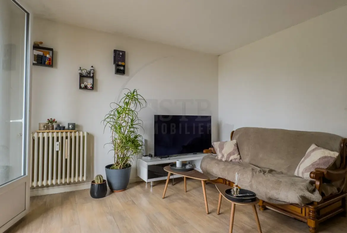 Très bel appartement de 58m² à Privas, 3ème étage, vendu loué 