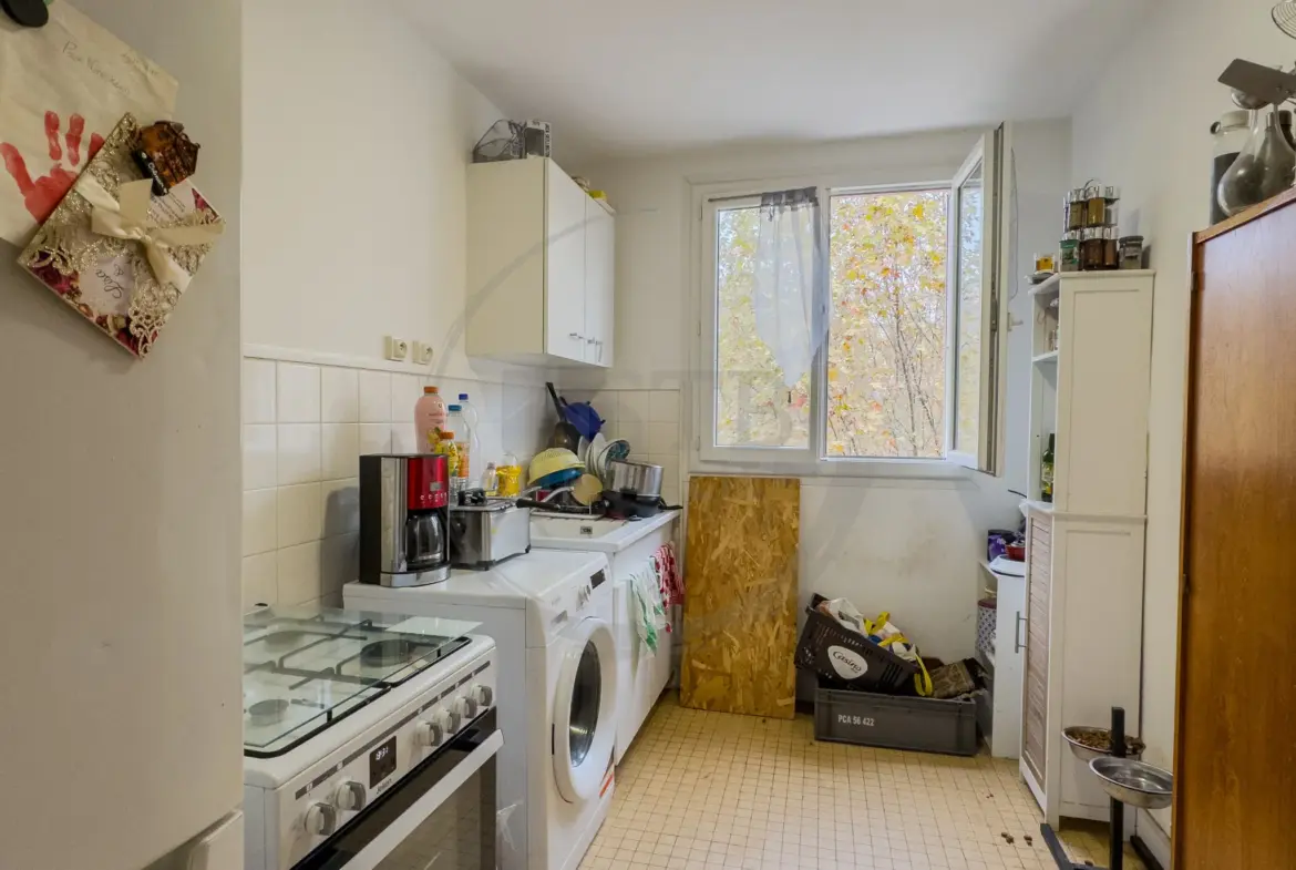 Très bel appartement de 58m² à Privas, 3ème étage, vendu loué 