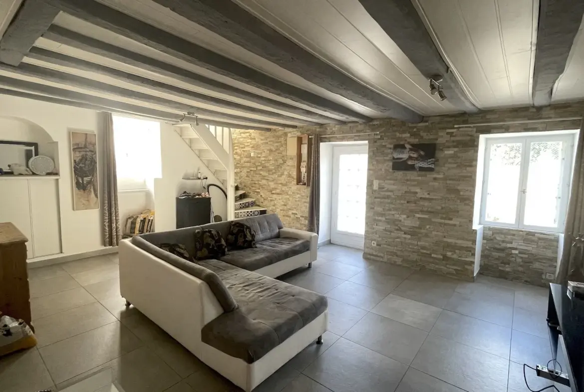 Maison rénovée à vendre - Cléré-sur-Layon, 15 min de Vihiers 