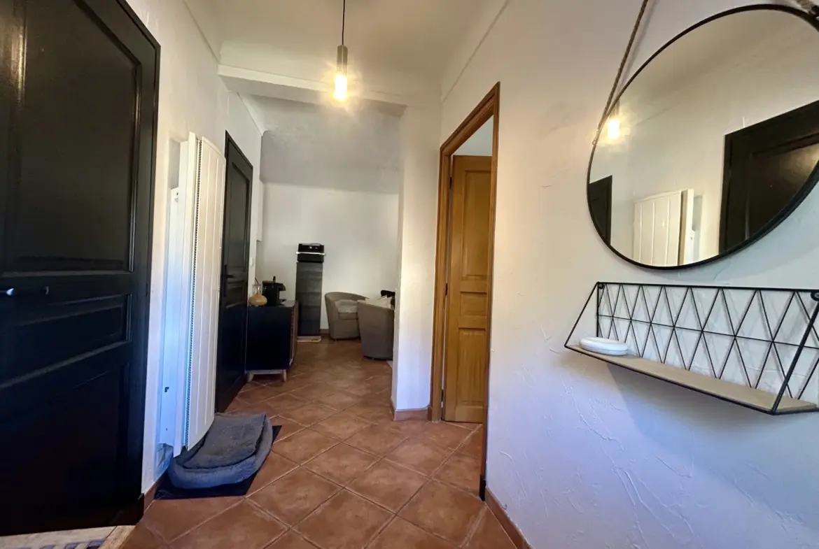 Vente T2 spacieuse à Menton avec terrasse et jardin 