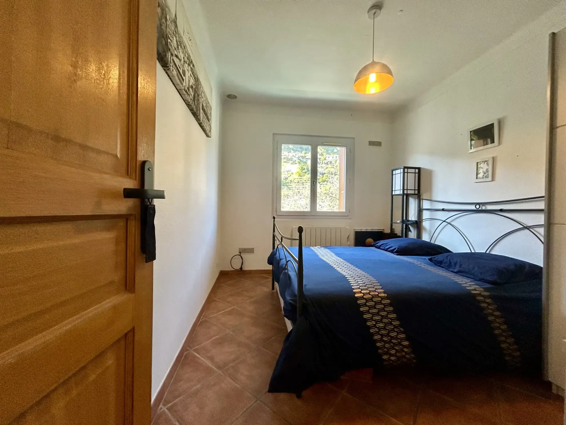 Vente T2 spacieuse à Menton avec terrasse et jardin 