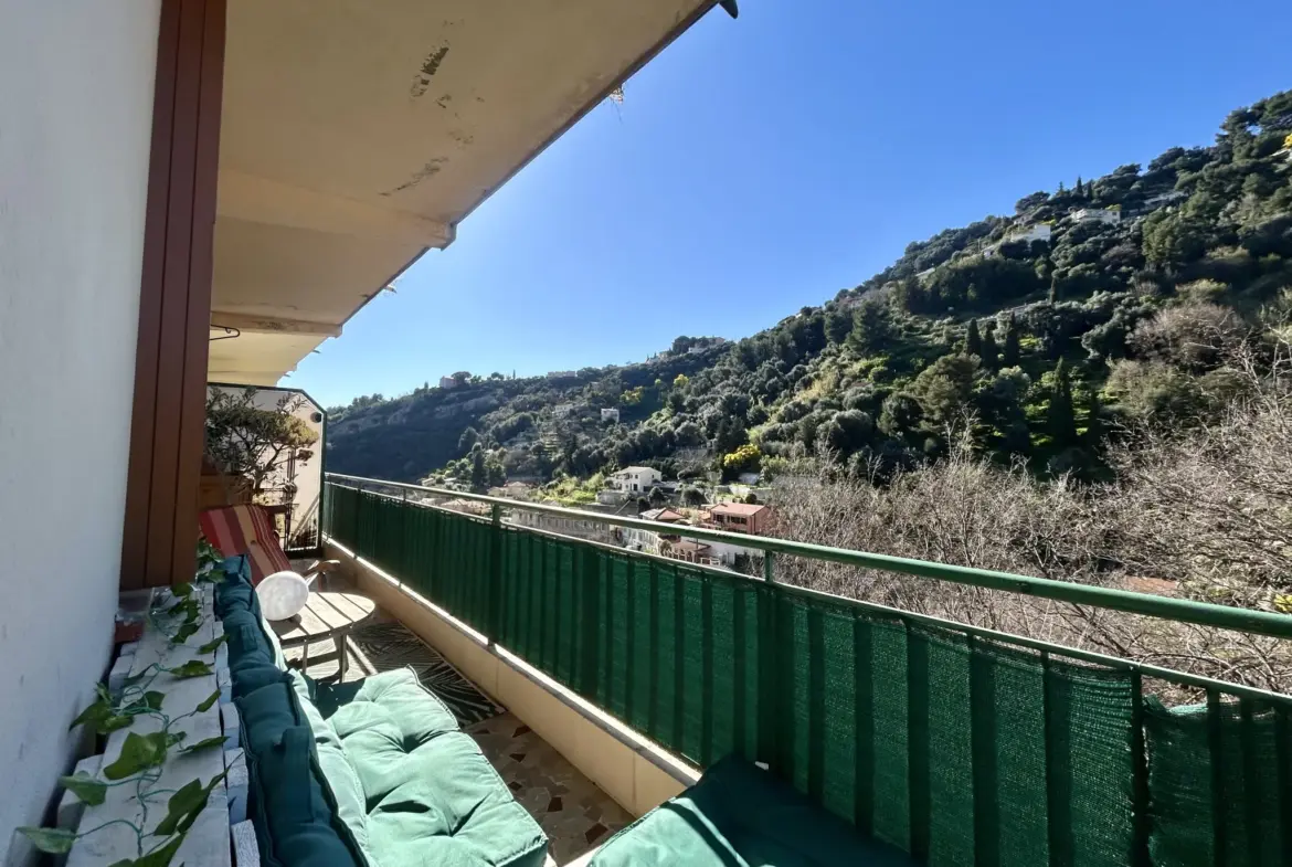 Vente T2 spacieuse à Menton avec terrasse et jardin 