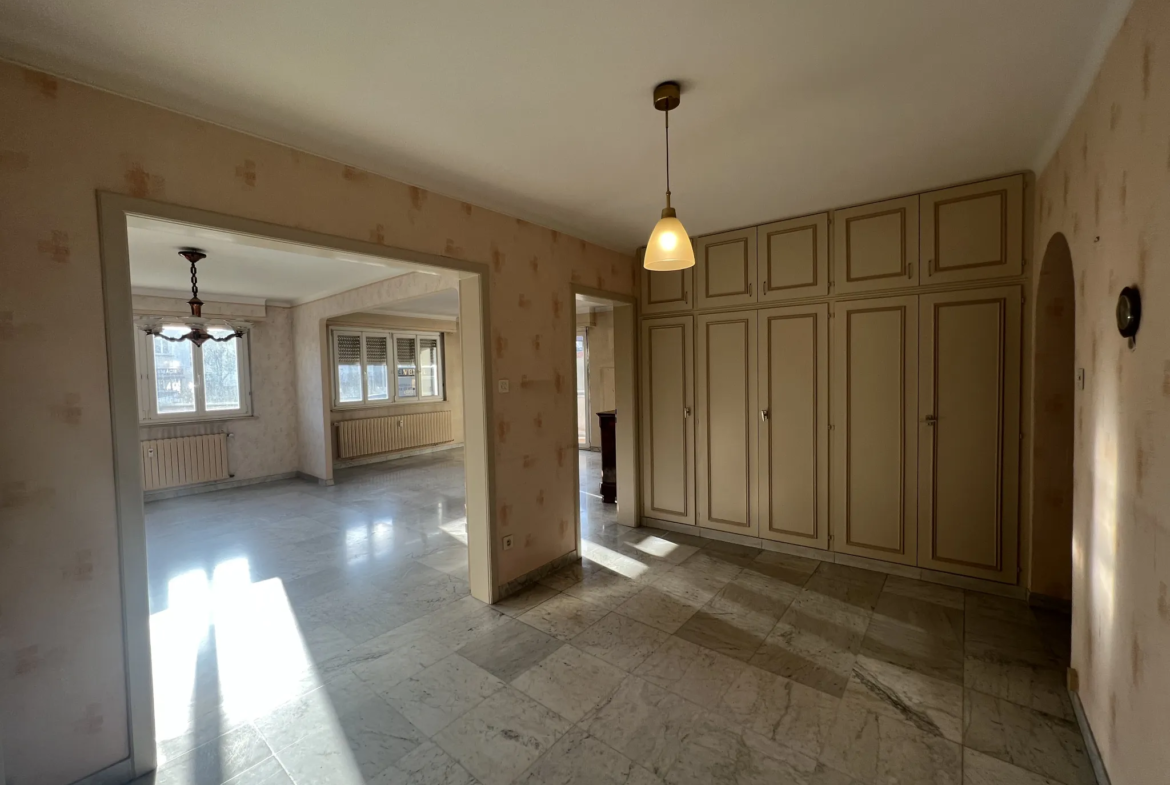 Appartement 4 pièces de 109 m² à vendre à Colmar avec garage 