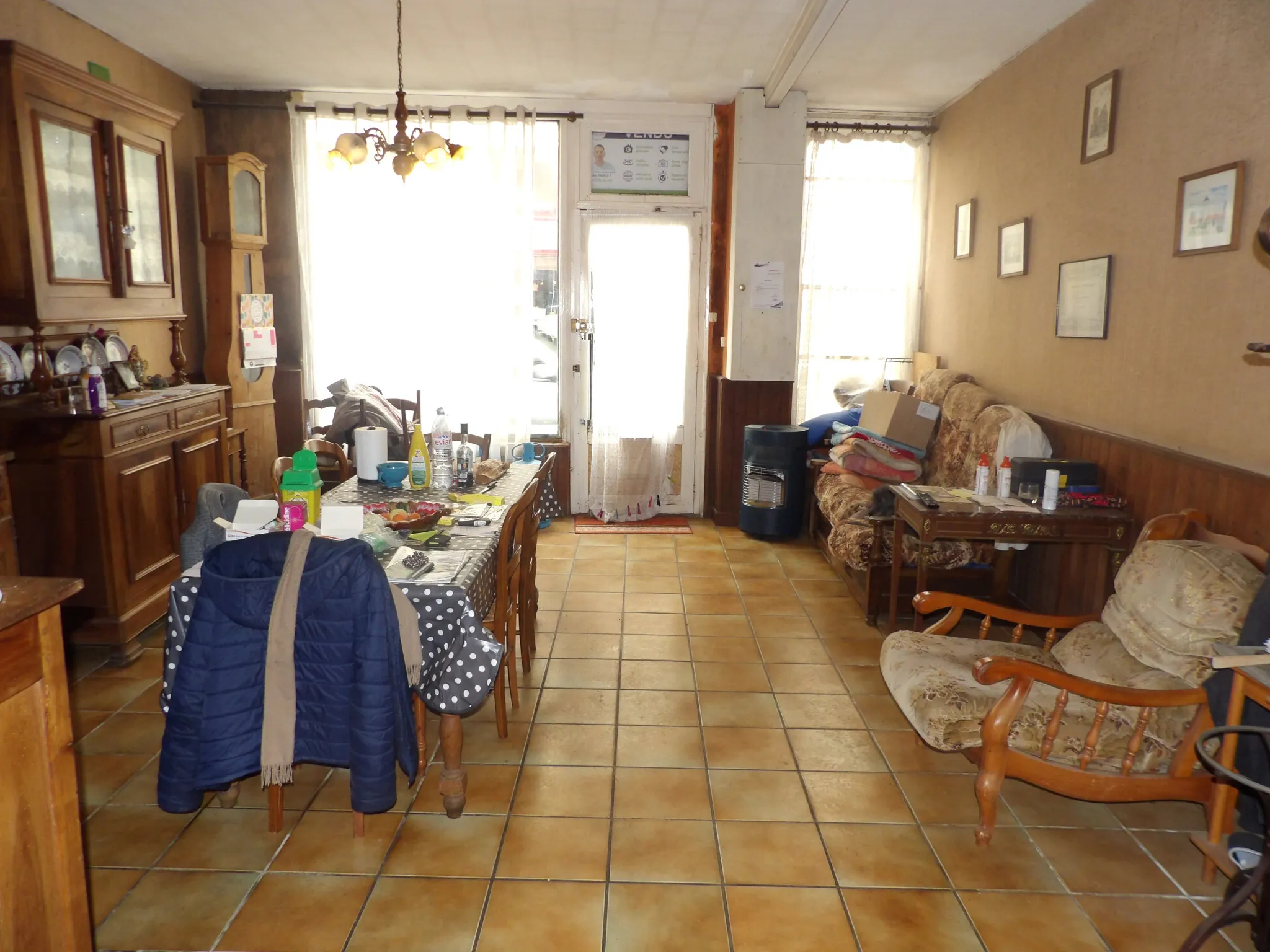 Immeuble à rénover avec vue sur la Charente à Saint-Savinien 