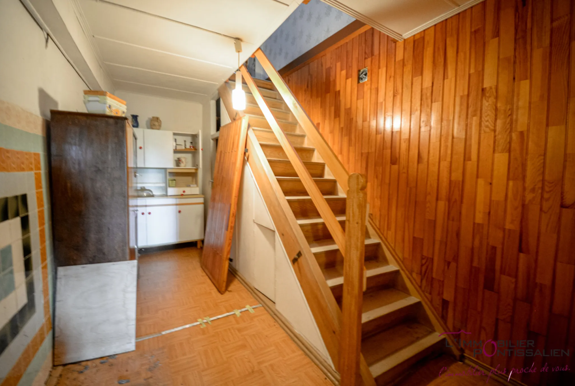 Maison à rénover à BULLE - 3 chambres sur 843 m² 