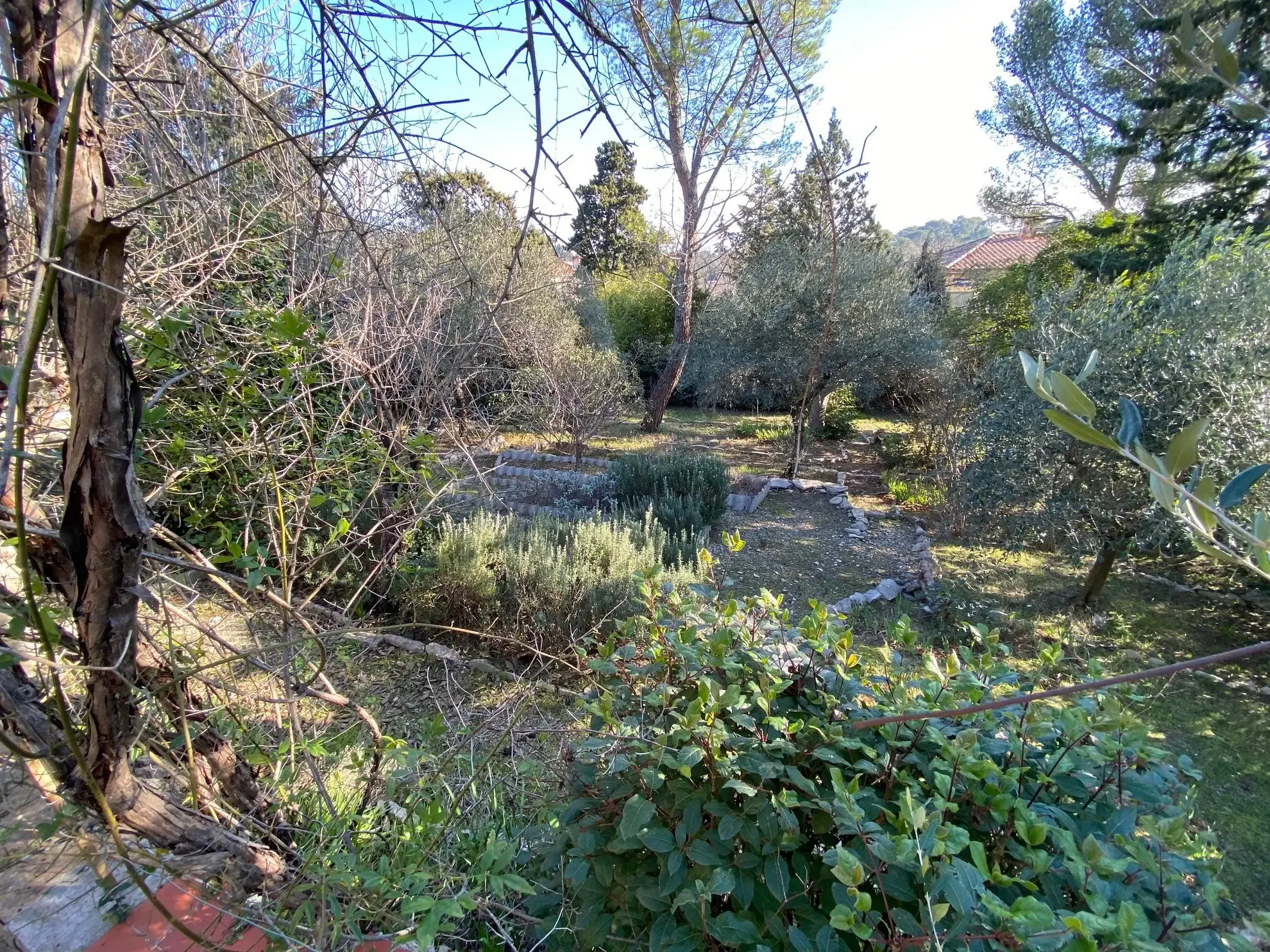 Terrain Constructible Viabilisé à Nîmes, Quartier La Gazelle 