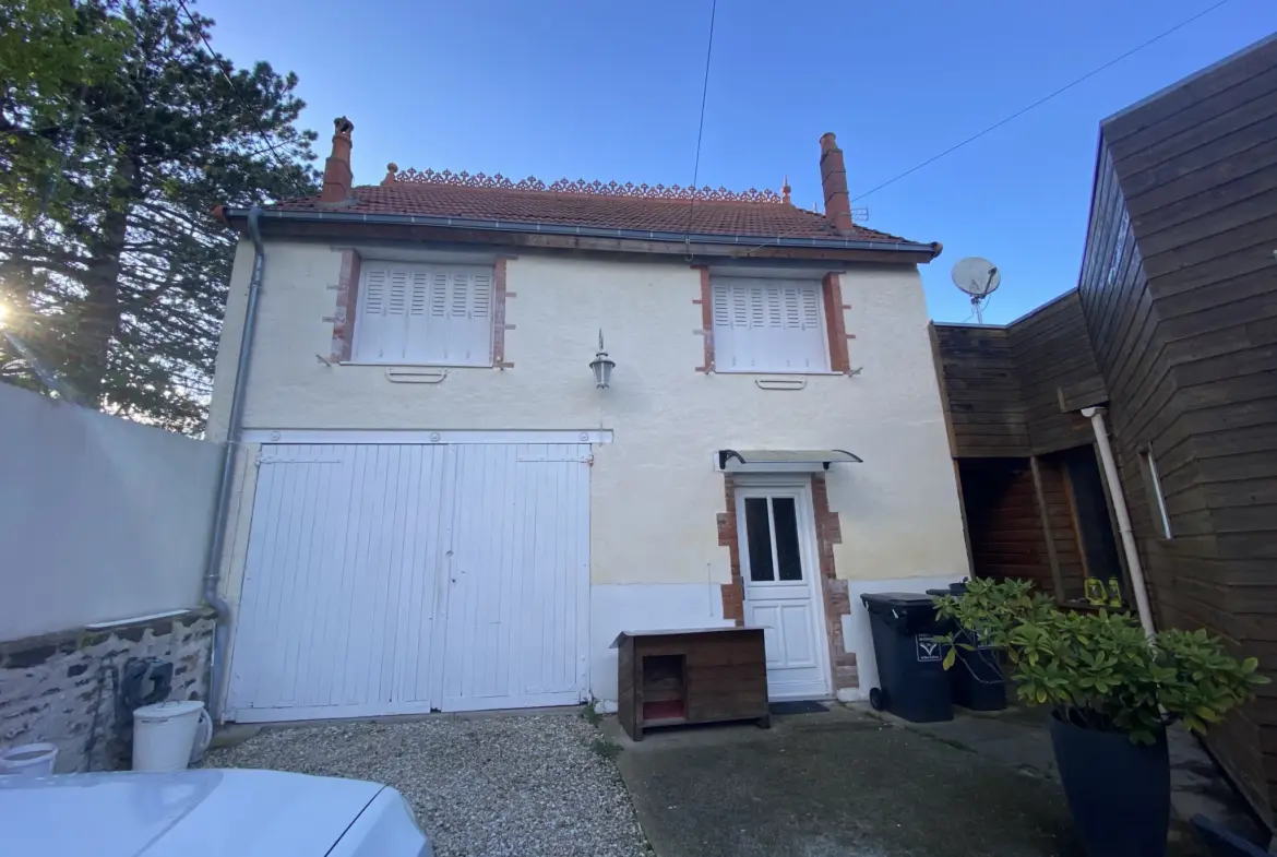 Superbe Maison Familiale à Massay avec Piscine et Appartement Indépendant 