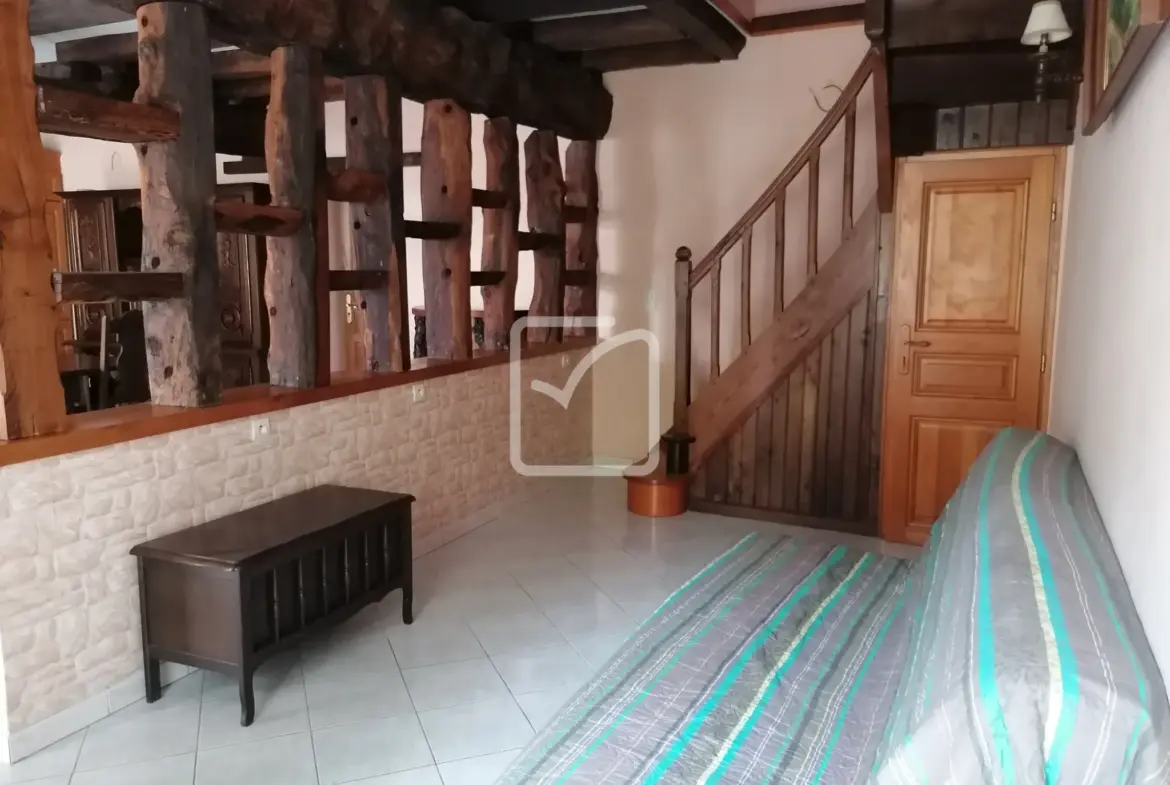 À vendre : Maison en pierre de 137 m2 à La Chapelle Caro 