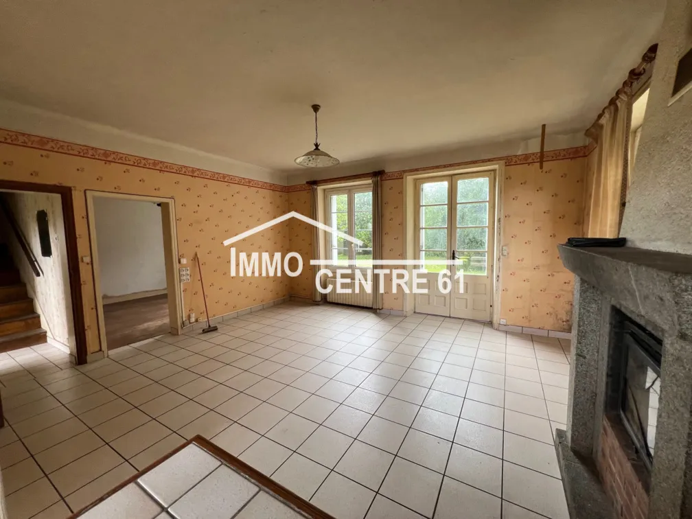 Maison en Pierre à Rénover à Carrouges - 96 800 € 