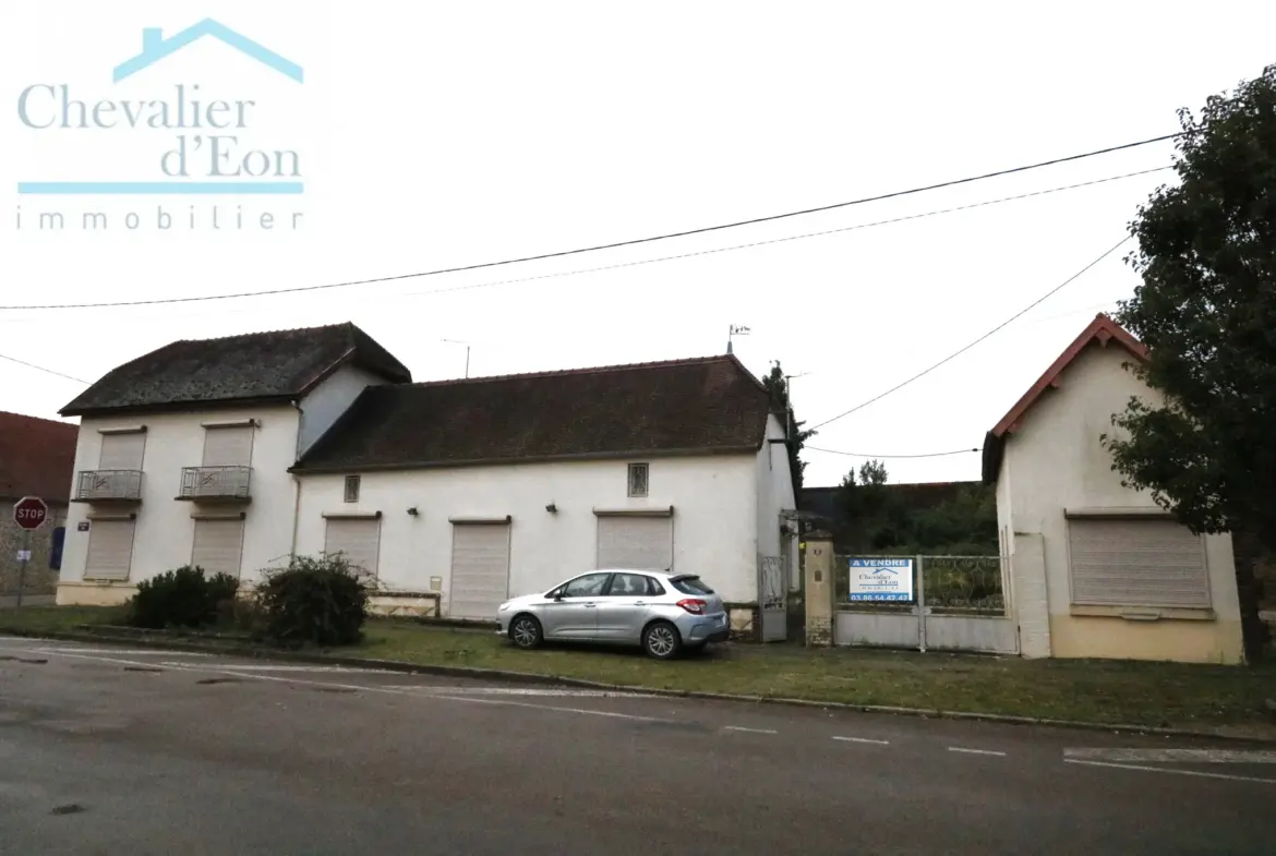 Maison spacieuse à vendre entre Tonnerre et Chaource 