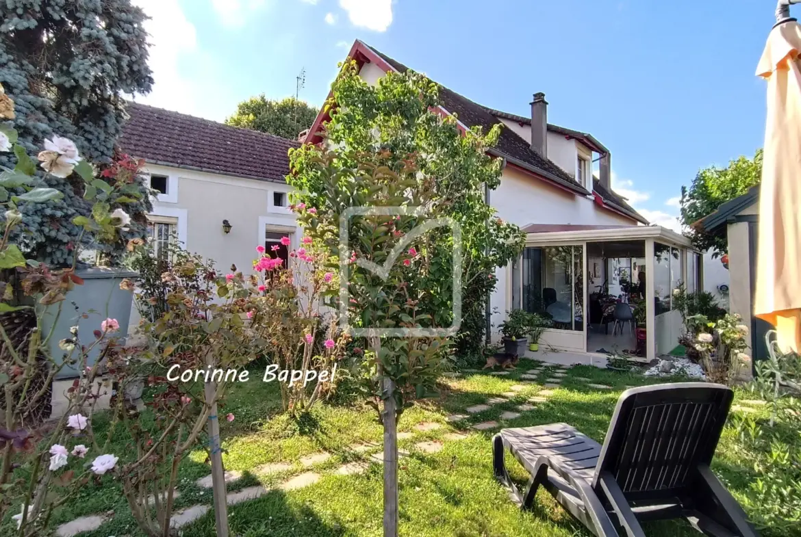 À vendre : Grande maison familiale avec jardin à Cubjac 