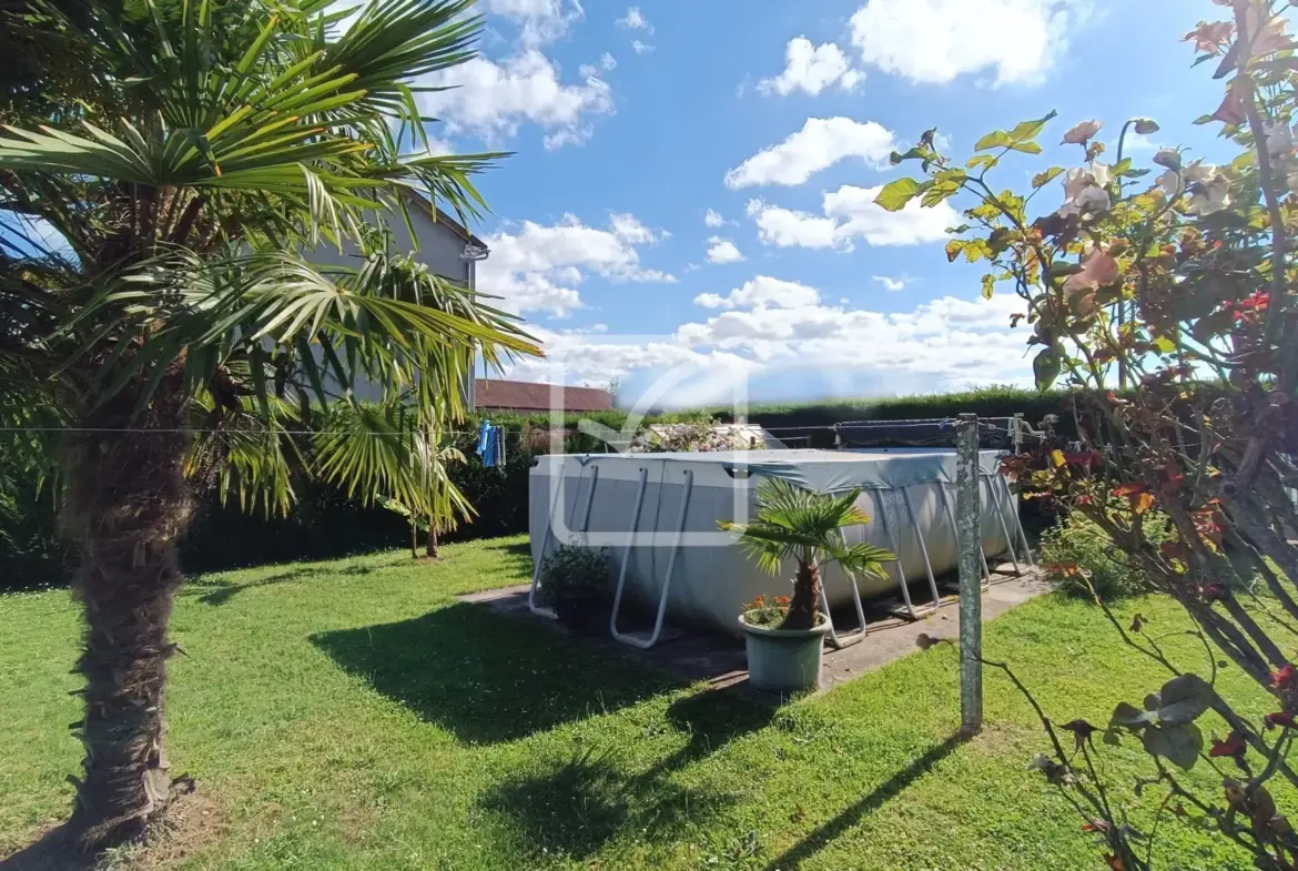 À vendre : Grande maison familiale avec jardin à Cubjac 