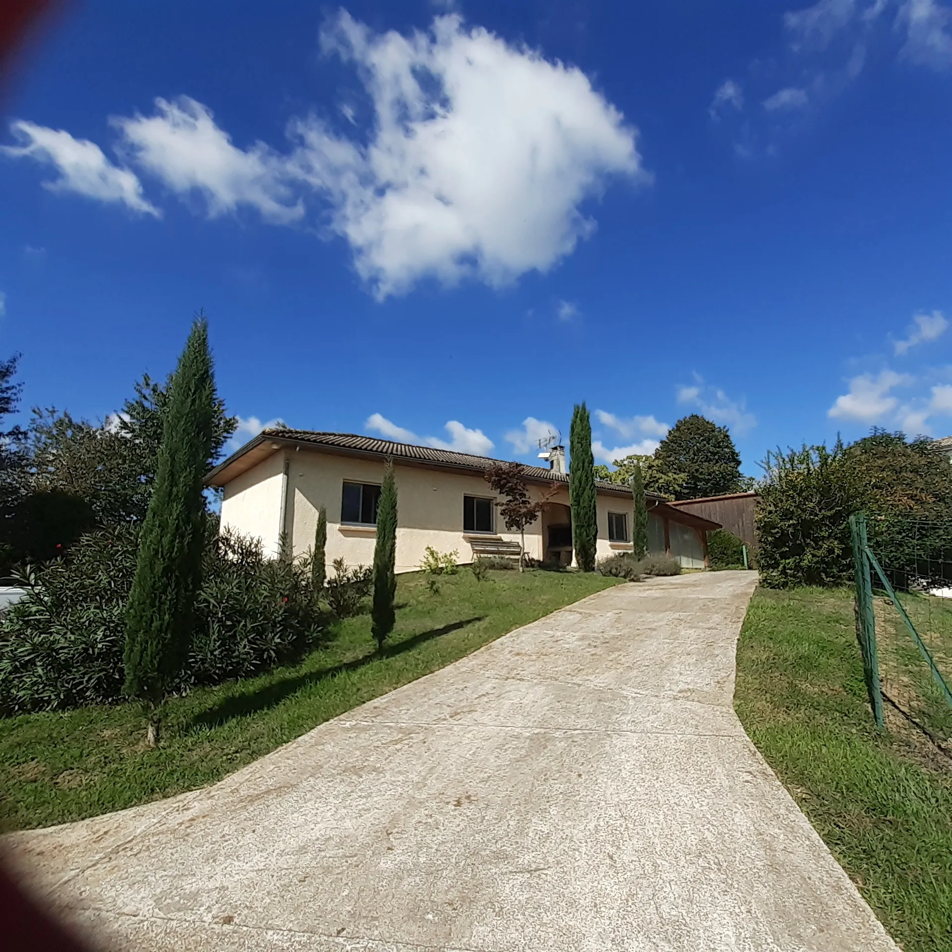 Maison 3 chambres à Langon avec jardin et garage 