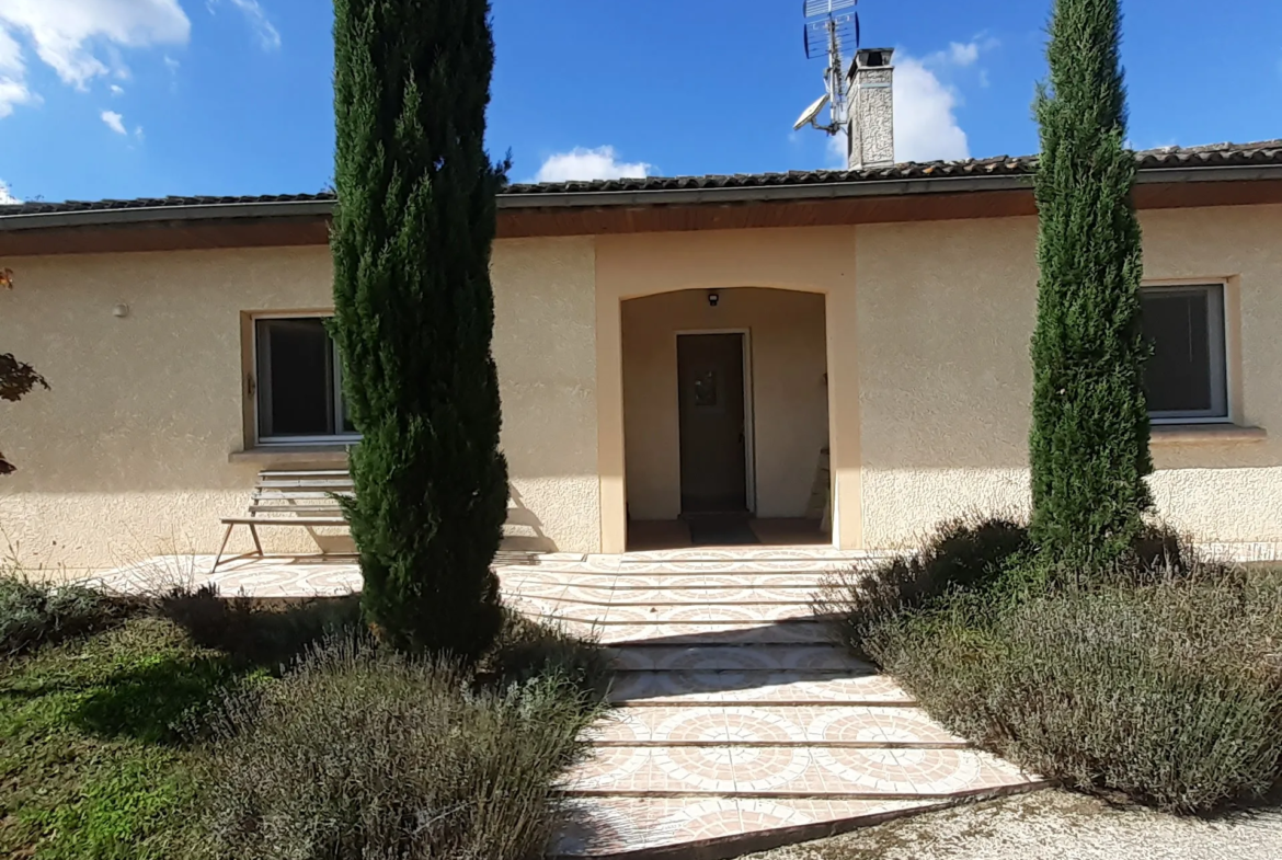 Maison 3 chambres à Langon avec jardin et garage 