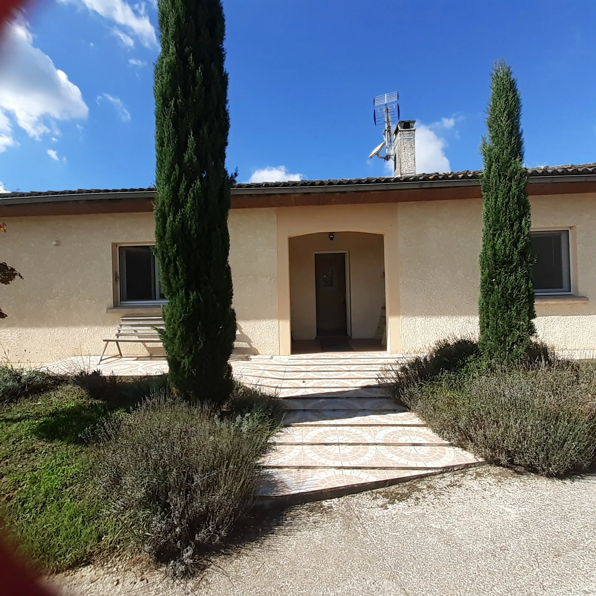 Maison 3 chambres à Langon avec jardin et garage 