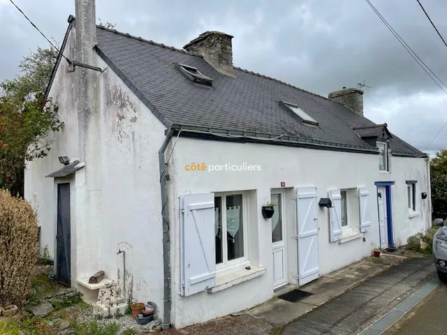 Longère proche du Bourg de Gueltas avec grand jardin à vendre 