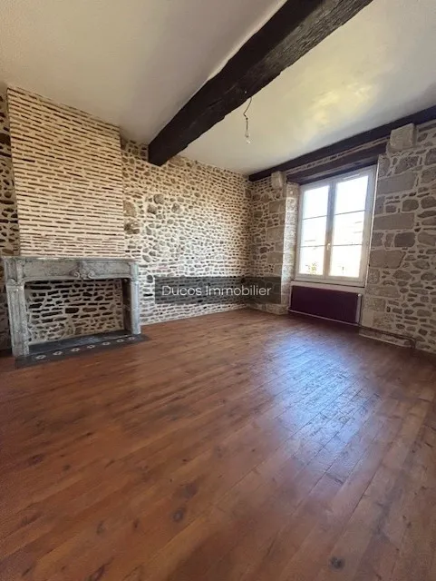 Maison authentique en pierre à Ste Bazeille à vendre 