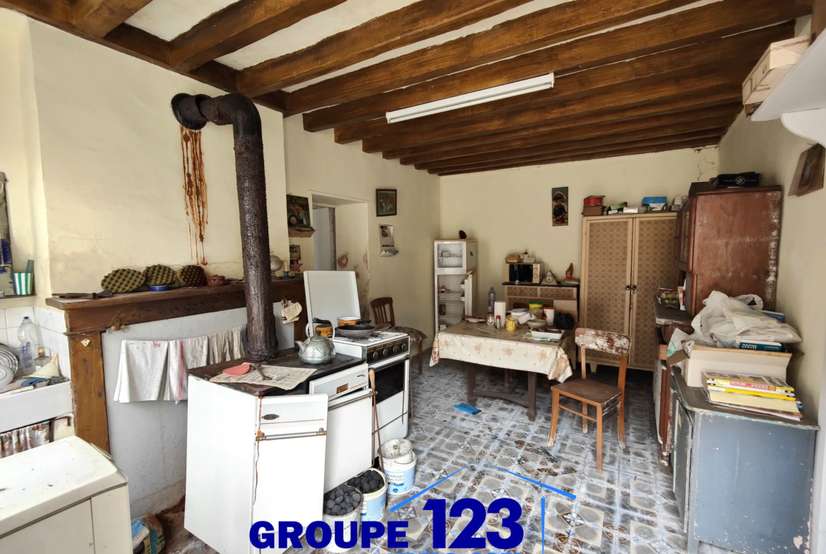 Maison à Rénover à Esnon (89210) - Opportunité à Saisir ! 