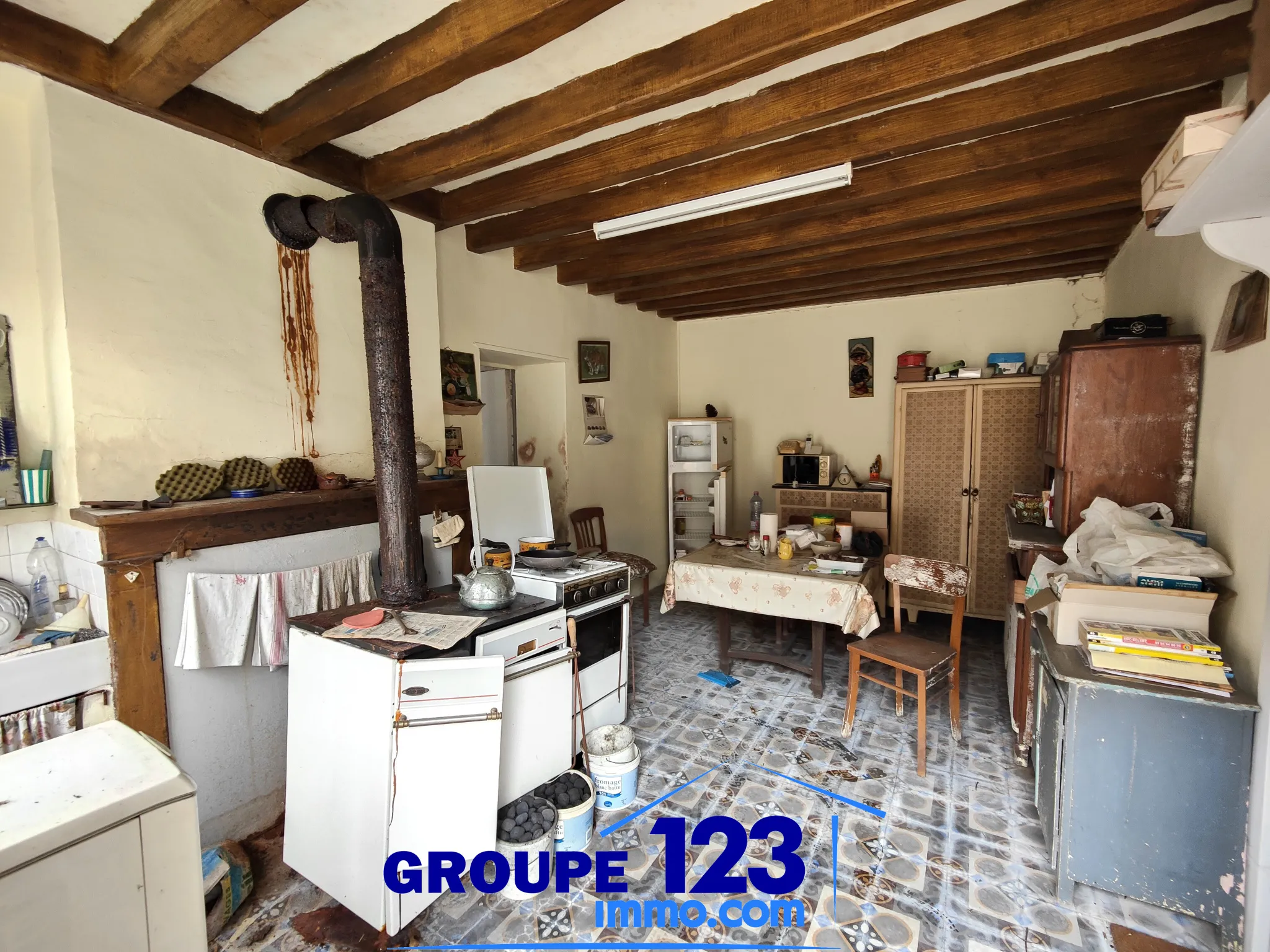 Maison à Rénover à Esnon (89210) - Opportunité à Saisir ! 