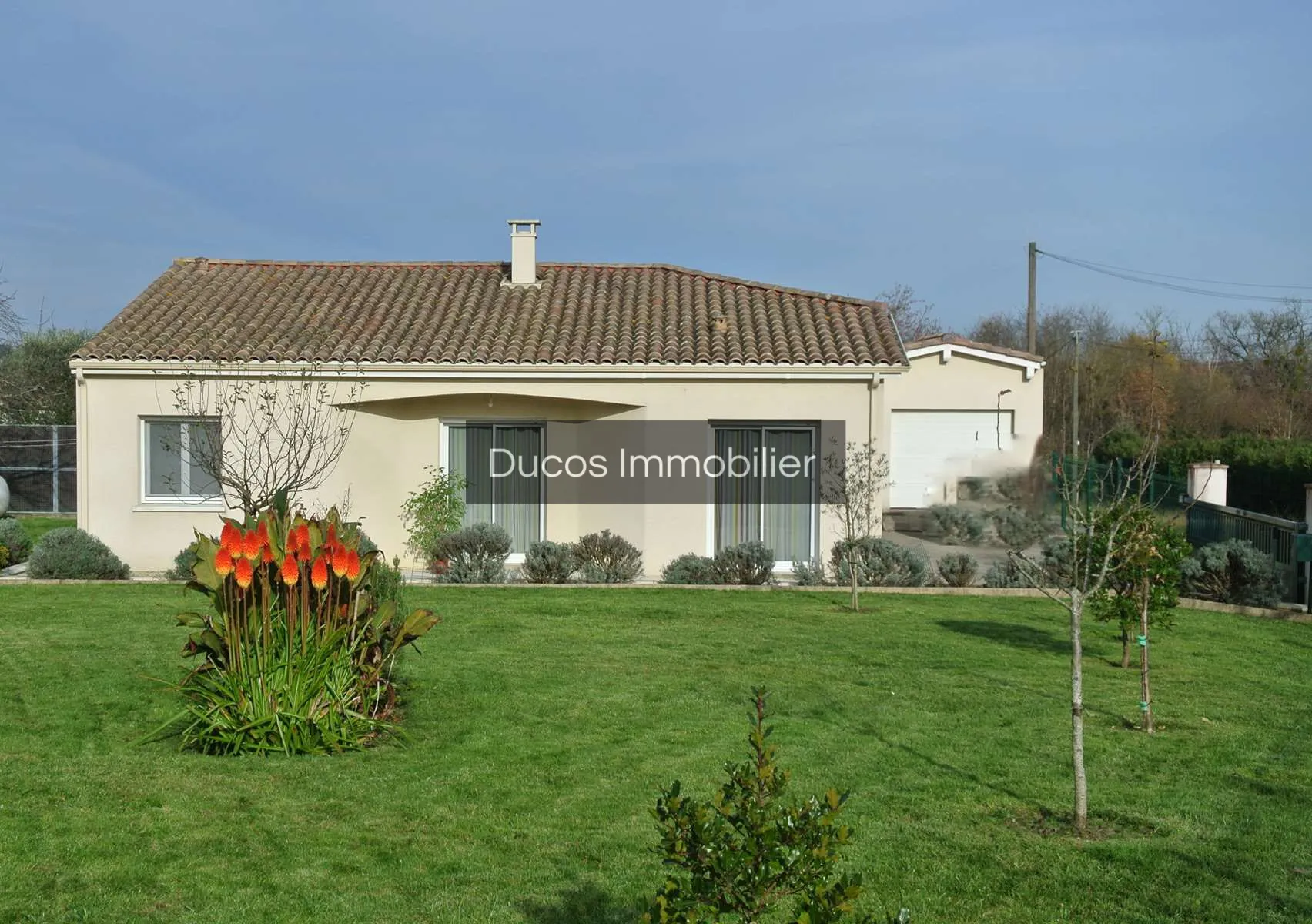 Maison moderne à vendre près de Marmande avec terrasse et jardin 