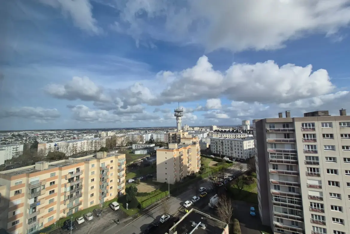 À vendre : Appartement T5 avec vue dégagée à Brest 