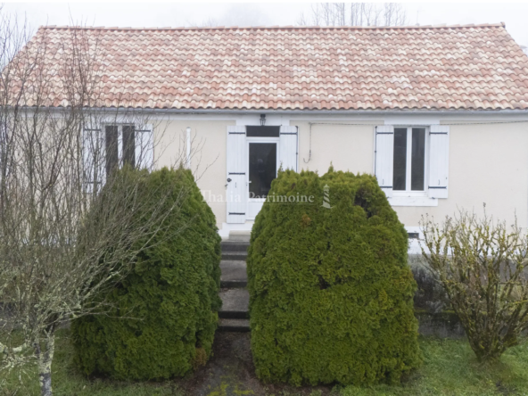 Maison agréable à vendre à Riberac, 2 chambres, 127200 EUR