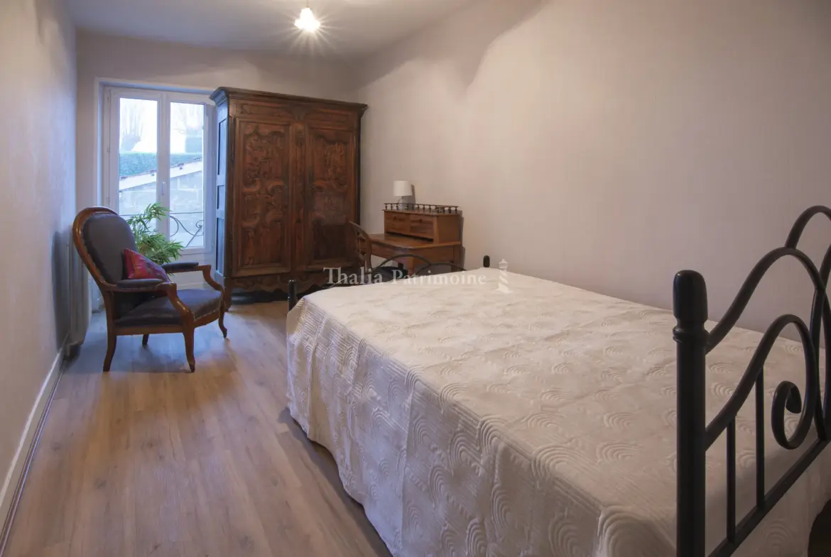 Maison agréable à vendre à Riberac, 2 chambres, 127200 EUR 