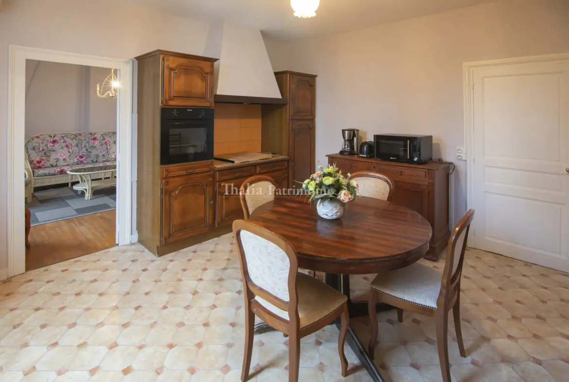 Maison agréable à vendre à Riberac, 2 chambres, 127200 EUR 