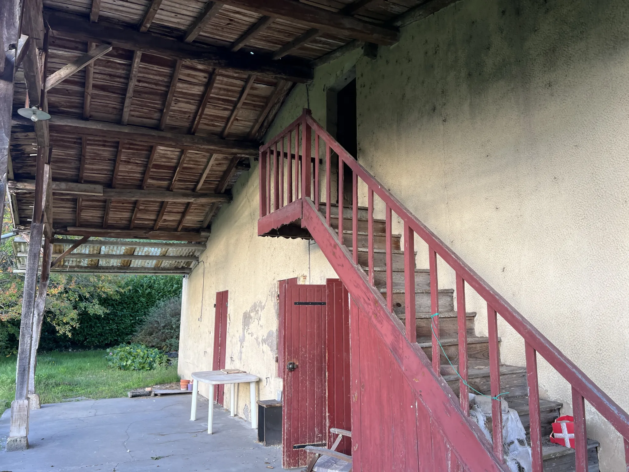 Maison Landaise à rénover totalement avec jardin à Roaillan 