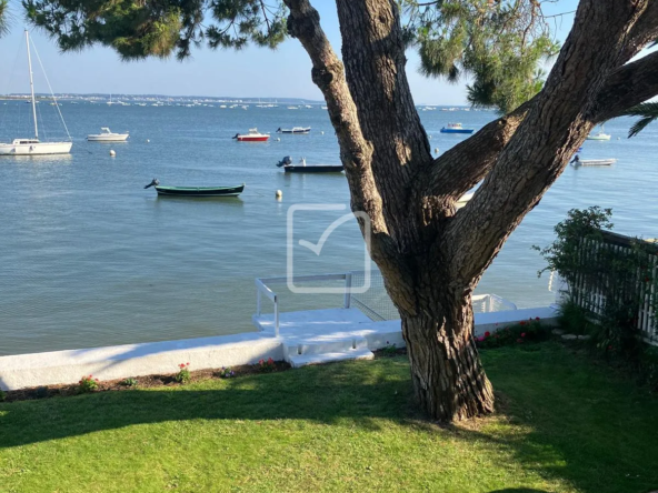 Splendide Villa Premier Ligne avec Vue Magique à Cap Ferret