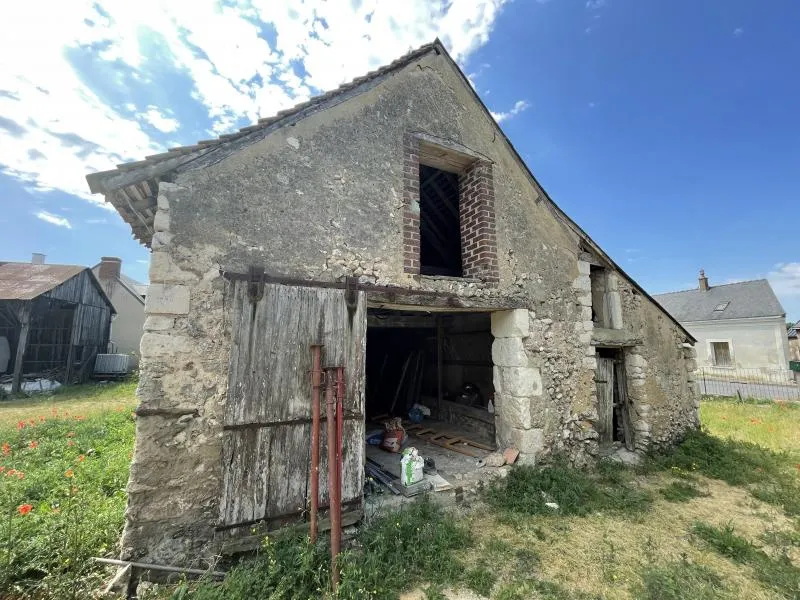 Maison de Bourg à Rénover à Chigné - 45 000 Euros 