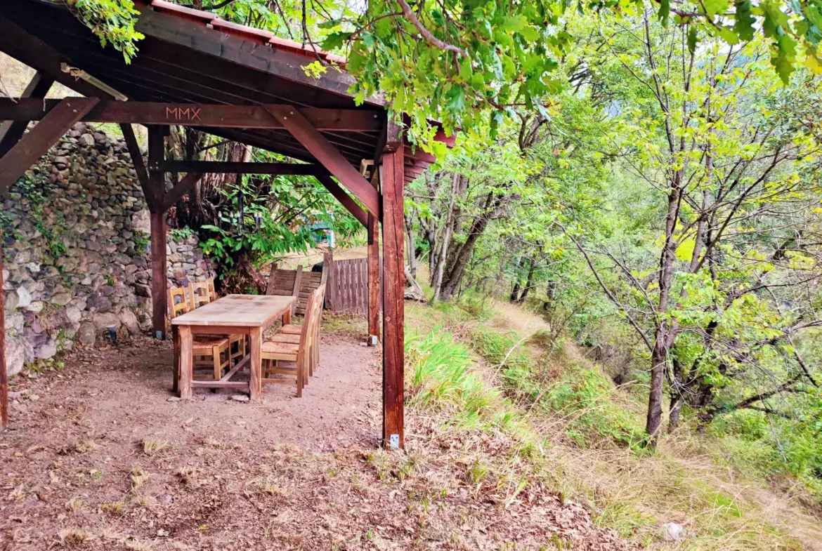 Terrain de Loisir de 1 252 m² aux Adrets, Proche de Belvédère 