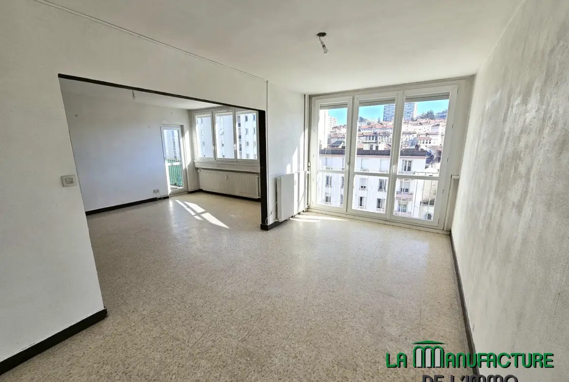 Vente appartement F4 traversant à Saint-Étienne Valbenoite proche Centre Deux 