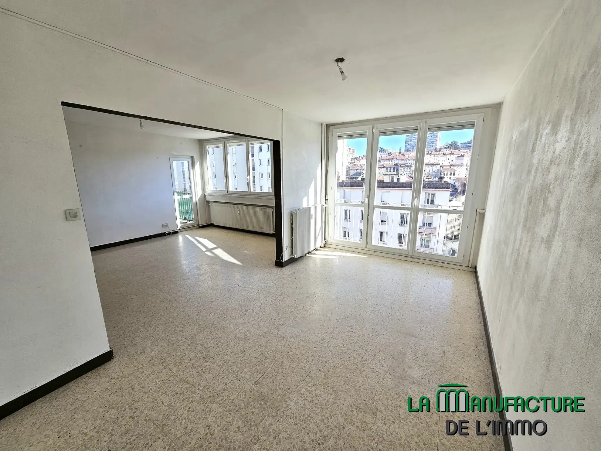 Vente appartement F4 traversant à Saint-Étienne Valbenoite proche Centre Deux 