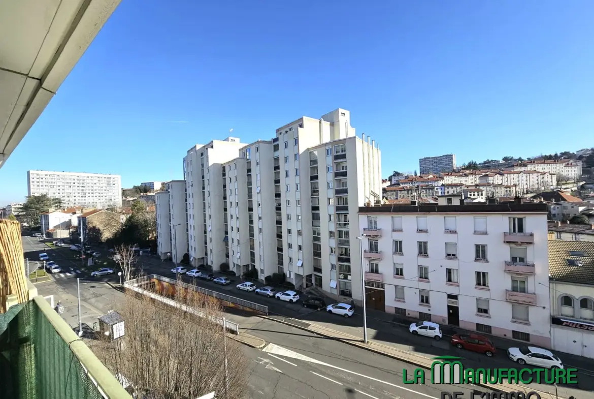 Vente appartement F4 traversant à Saint-Étienne Valbenoite proche Centre Deux 