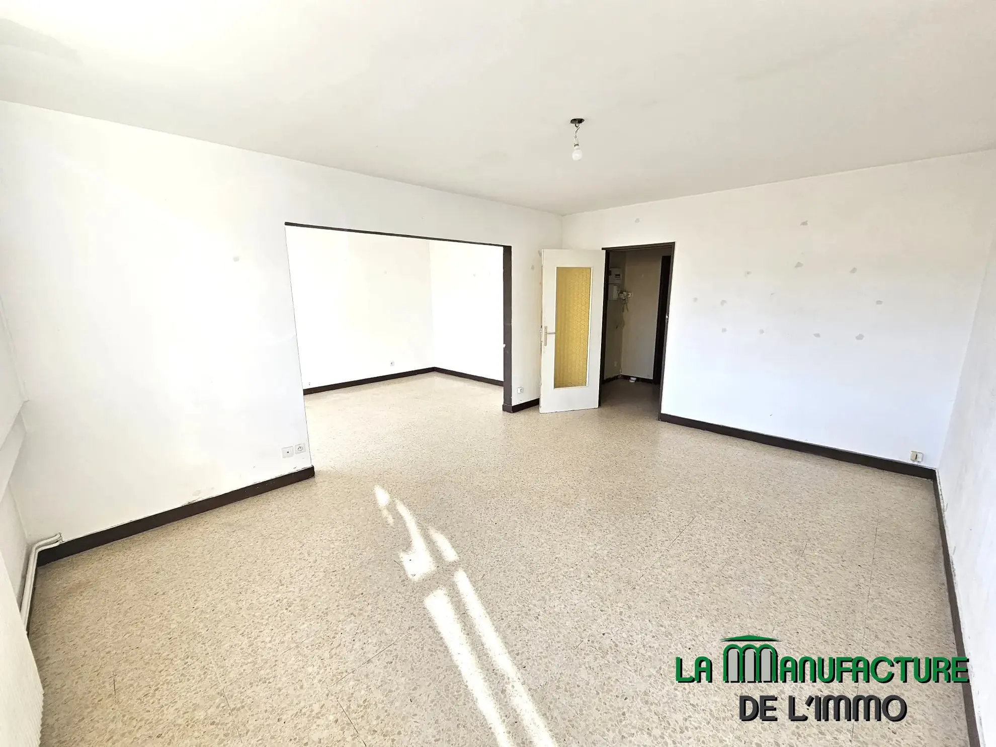 Vente appartement F4 traversant à Saint-Étienne Valbenoite proche Centre Deux 