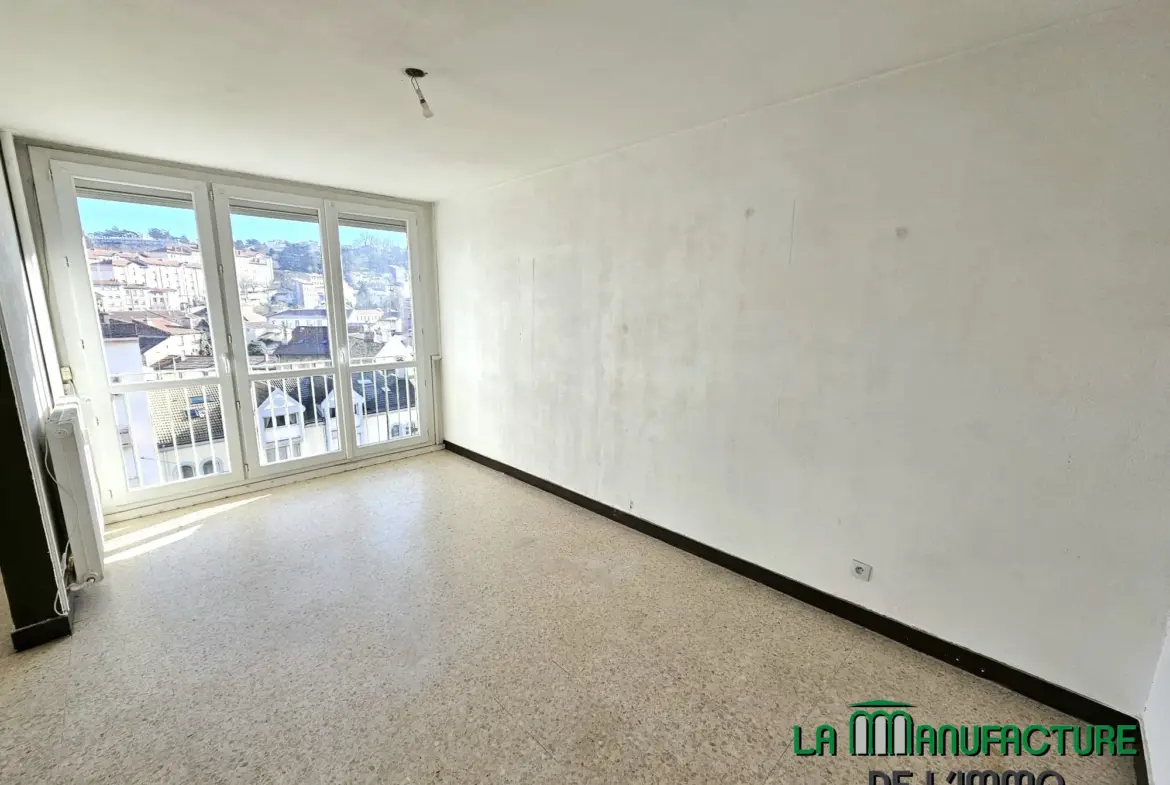 Vente appartement F4 traversant à Saint-Étienne Valbenoite proche Centre Deux 