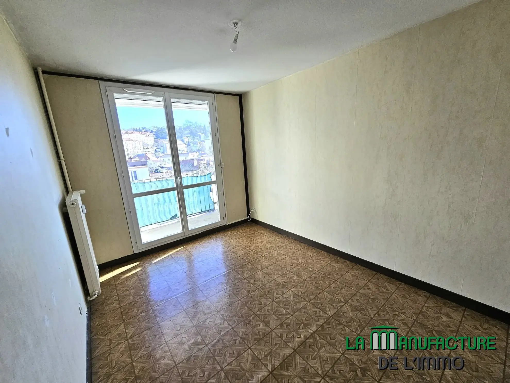 Vente appartement F4 traversant à Saint-Étienne Valbenoite proche Centre Deux 