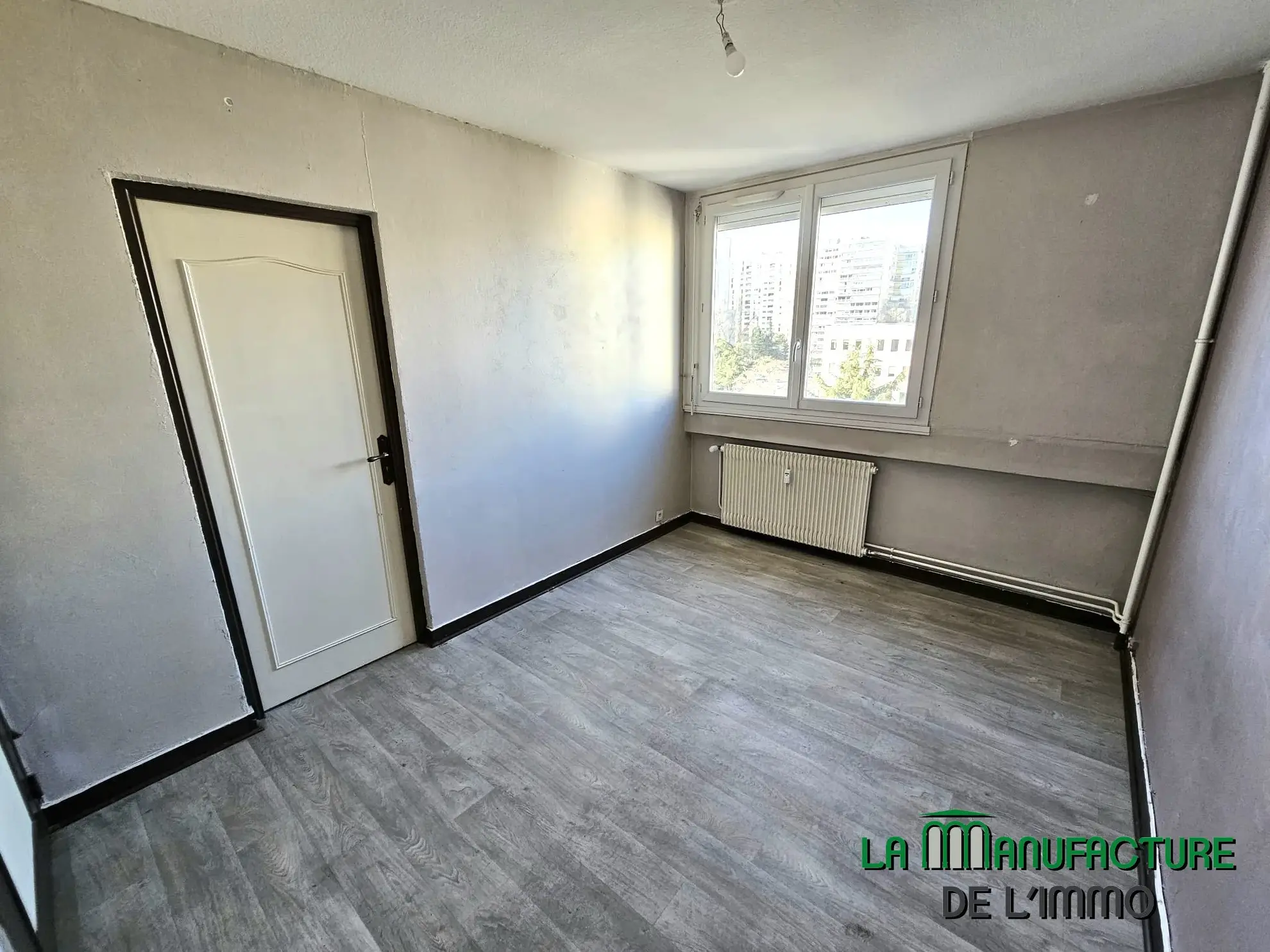 Vente appartement F4 traversant à Saint-Étienne Valbenoite proche Centre Deux 