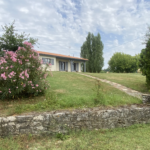 Maison avec dépendance à Sauveterre de Guyenne - 1.2 hectare