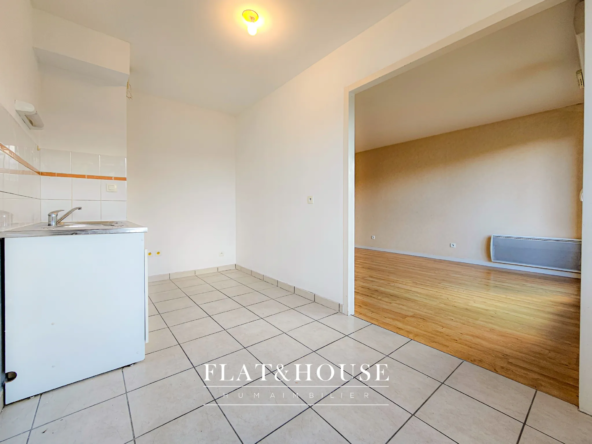 À vendre : T3 63m² avec place de parking et balcon à Nantes